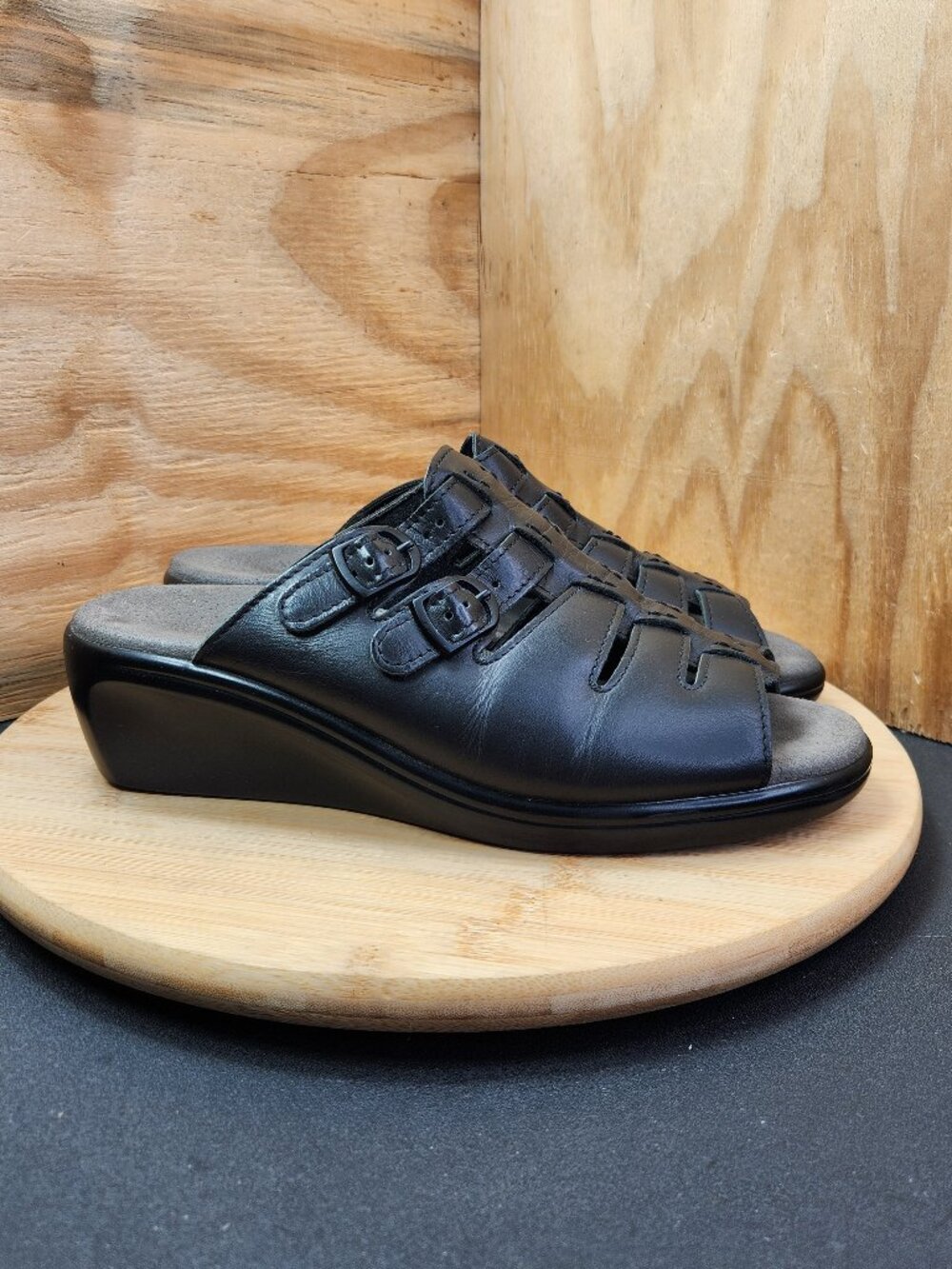 SAS Tripad Comfort Womens Black Leather Wedge Sandals Size 10